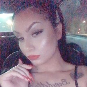 Meet your Posher, Miranda